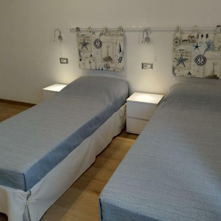 Omphalos Hotel Алгеро Екстериор снимка