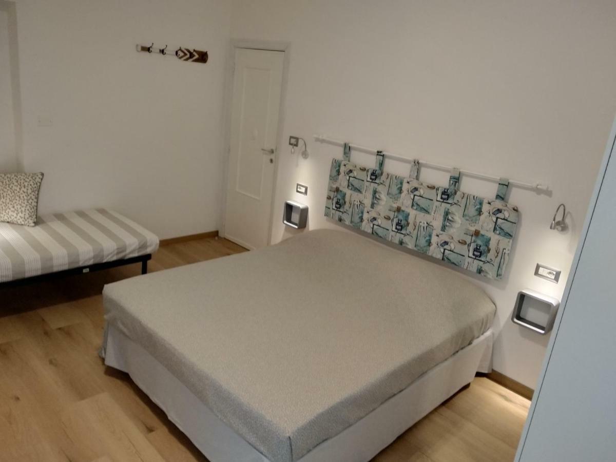 Omphalos Hotel Алгеро Екстериор снимка